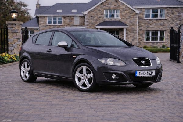 Stunning SEAT LEON 1.6 TDi Sport 384952738