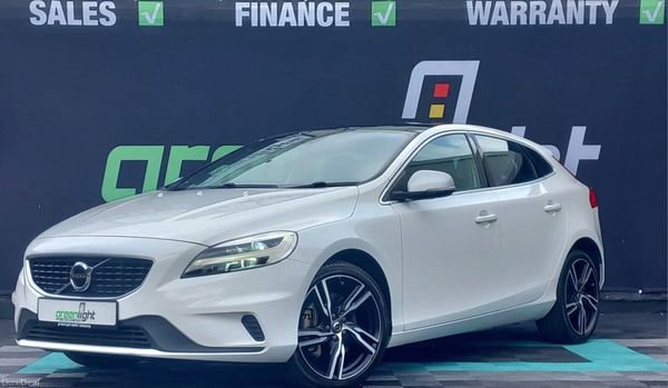 2016 Volvo V40 R Design Automatic Pan Roof 384965312