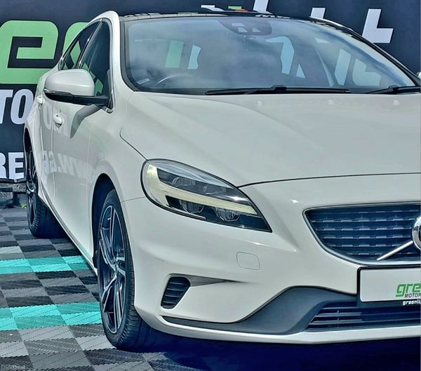 2016 Volvo V40 R Design Automatic Pan Roof 384965316