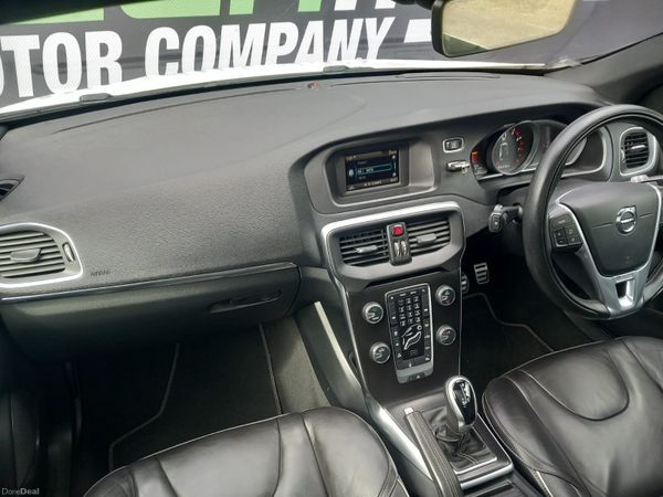 2016 Volvo V40 R Design Automatic Pan Roof 384965554