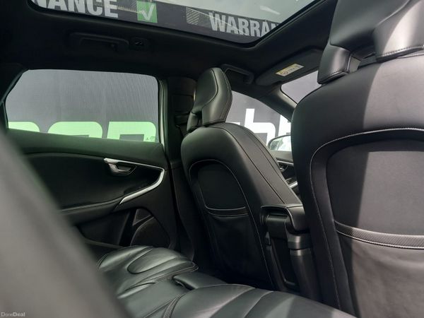 2016 Volvo V40 R Design Automatic Pan Roof 384965558
