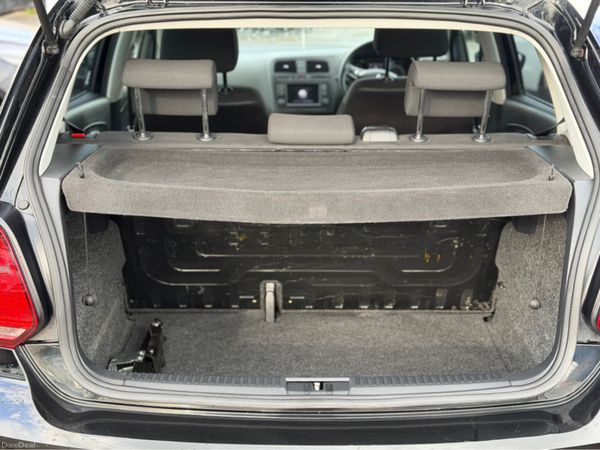 Volkswagen Polo TRENDLINE 1.0 60HP MANUAL 5SPEED 5 384900382