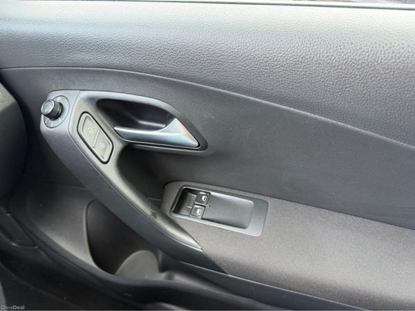 Volkswagen Polo TRENDLINE 1.0 60HP MANUAL 5SPEED 5 384900384