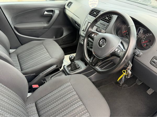 Volkswagen Polo TRENDLINE 1.0 60HP MANUAL 5SPEED 5 384900386