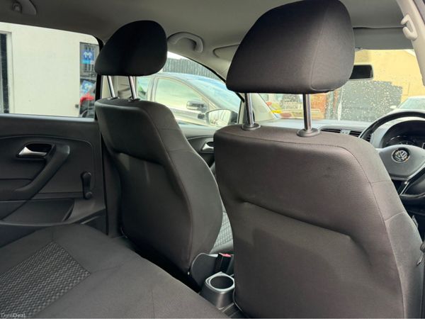 Volkswagen Polo TRENDLINE 1.0 60HP MANUAL 5SPEED 5 384900392