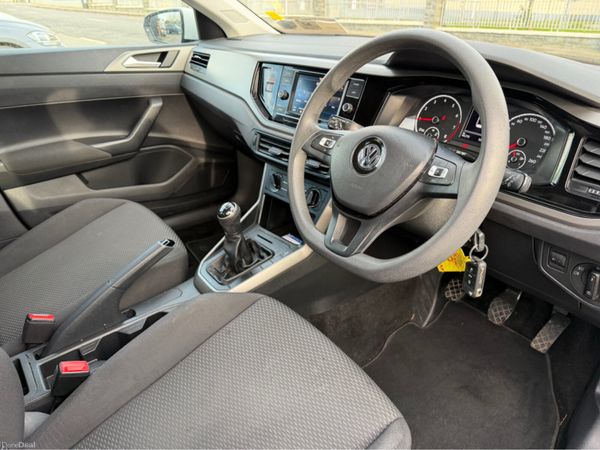 Volkswagen Polo LOW MILEAGE TRENDLINE 1.0 MANUAL 5 384900404
