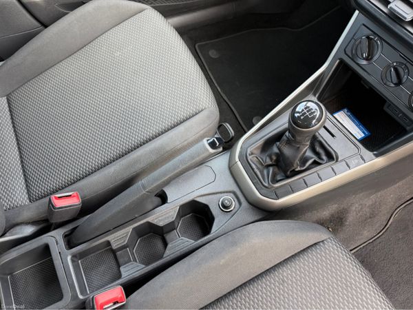 Volkswagen Polo LOW MILEAGE TRENDLINE 1.0 MANUAL 5 384900406