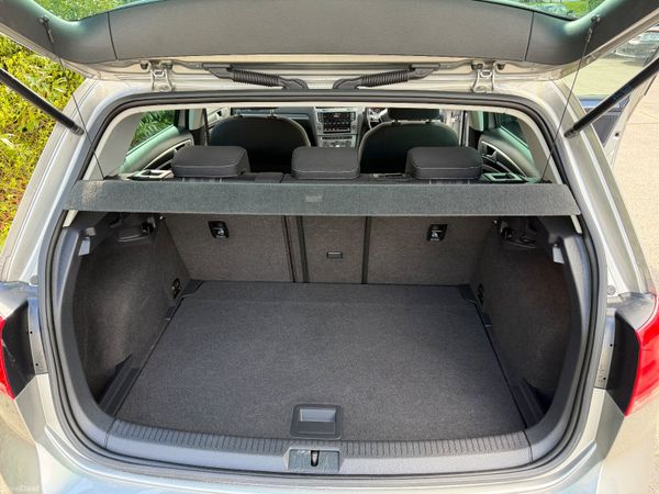 Volkswagen Golf 1.2 Auto Lounge 384913072