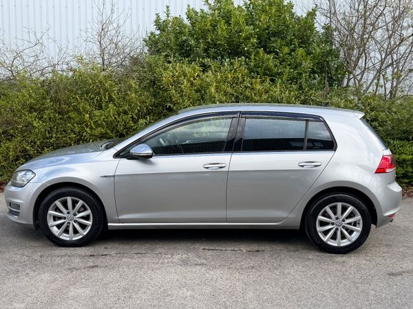 Volkswagen Golf 1.2 Auto Lounge 384913092