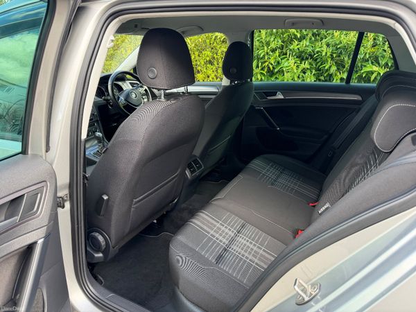 Volkswagen Golf 1.2 Auto Lounge 384913142
