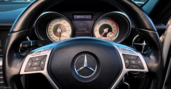 🔥 2015 Mercedes-Benz SLK250D AMG Line Convertible 384918758