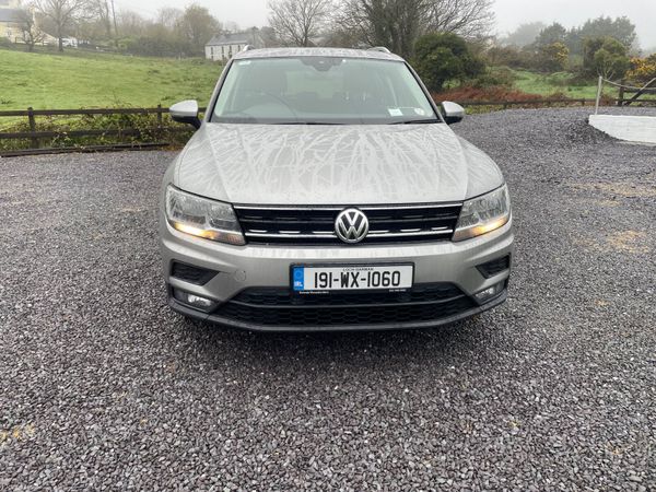 Volkswagen Tiguan 2019 384930894