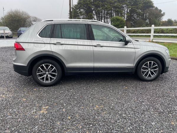 Volkswagen Tiguan 2019 384930922