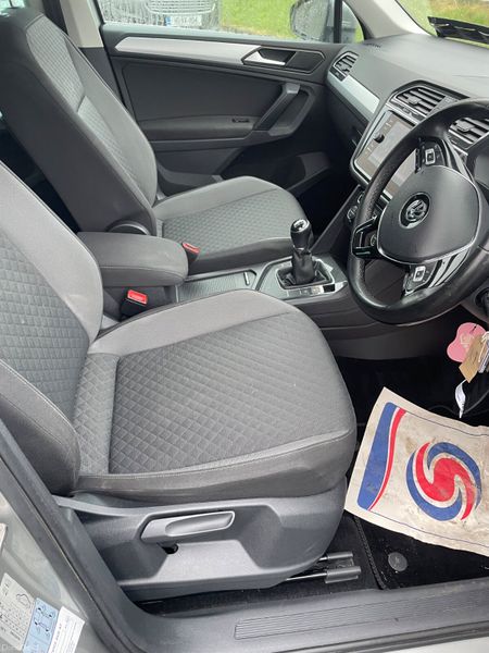 Volkswagen Tiguan 2019 384930924