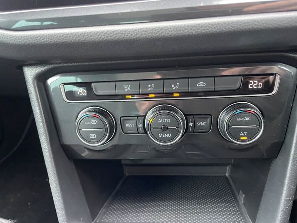 Volkswagen Tiguan 2019 384930932