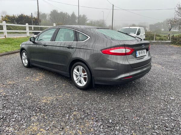 Ford Mondeo 2018 384931094