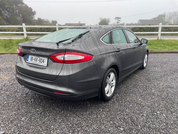 Ford Mondeo 2018 384931124