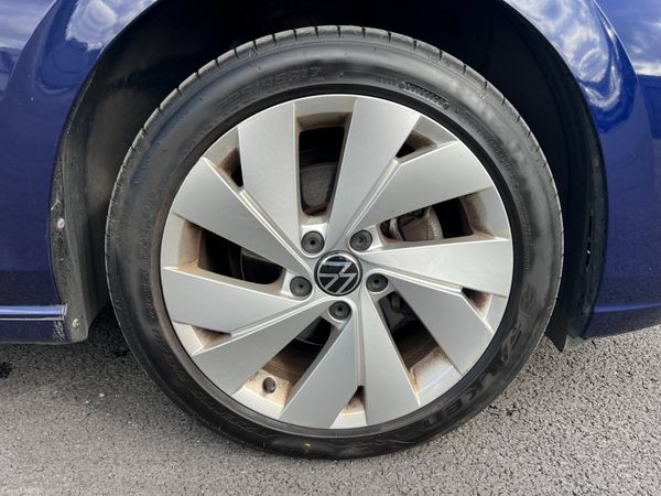 2021 (212) Volkswagen Golf Style 2.0 TDI 384933968