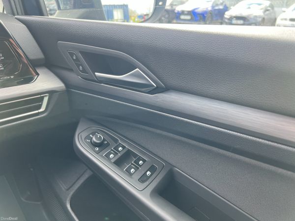 2021 (212) Volkswagen Golf Style 2.0 TDI 384934048