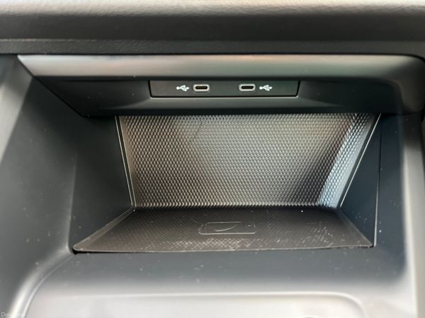 2021 (212) Volkswagen Golf Style 2.0 TDI 384934054