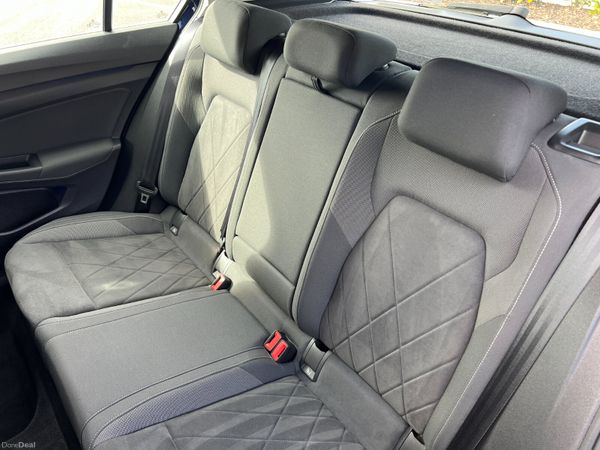 2021 (212) Volkswagen Golf Style 2.0 TDI 384934008