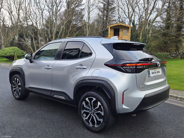 2023 TOYOTA YARIS CROSS 1.5 HYBRID DESIGN 122BHP 384934848