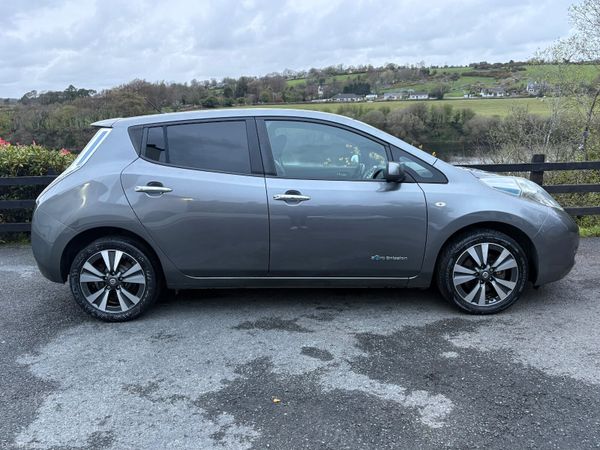 2015 Nissan Leaf SV 24KWH 384934948
