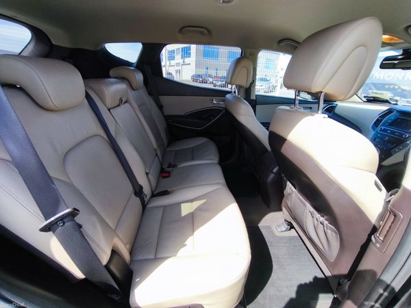 Hyundai Santa Fe 2.2 CRDi 4WD Executive 7 seater 385044536