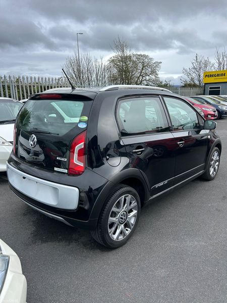 VW CROSS UP 385048374