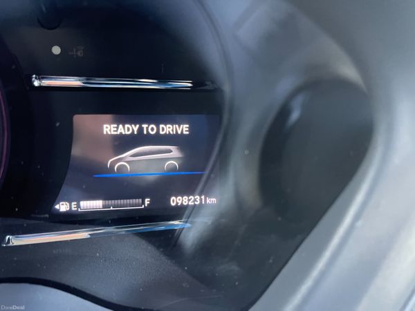 HONDA VEZEL 2016, 1.5 HYBRID AUTO LOW KMS 385052596