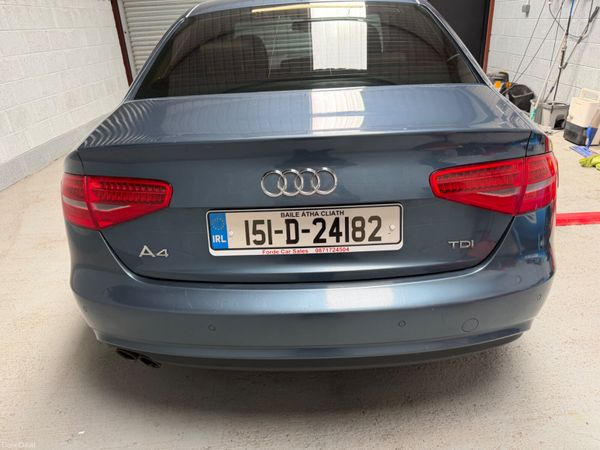 Audi A4 2015 385053696