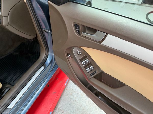 Audi A4 2015 385053730