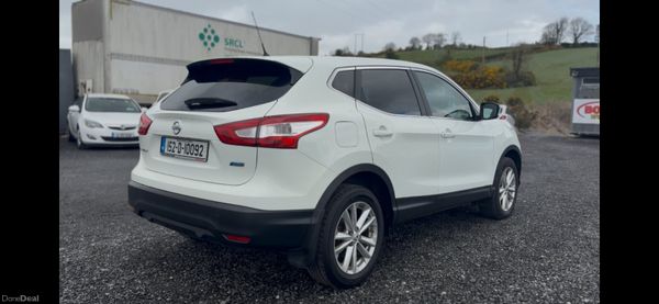 Nissan Qashqai 2015 1.5 diesel tax & tested 385060914