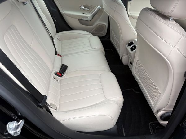 Mercedes-Benz CLA 180 Auto 385002214