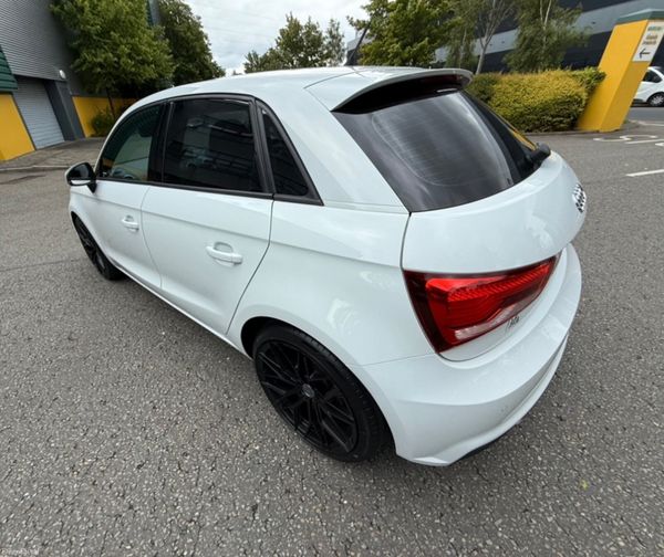 Audi A1 1.0 TFSI DSG Auto 385006236