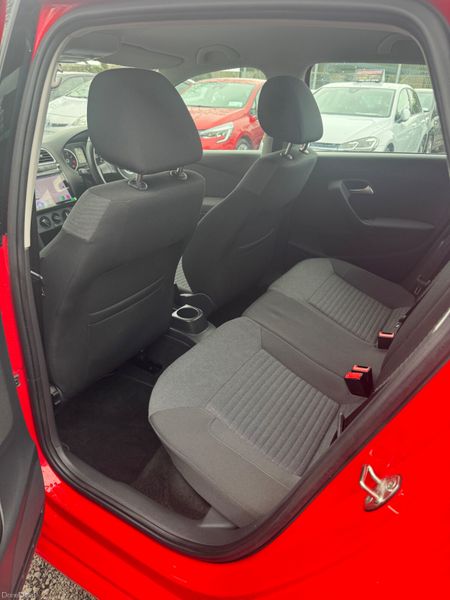 Volkswagen Polo Automatic 385032626