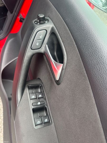 Volkswagen Polo Automatic 385032638