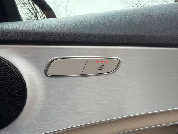 Mercedes-Benz C-Class 2017 Avantgarde 385140176