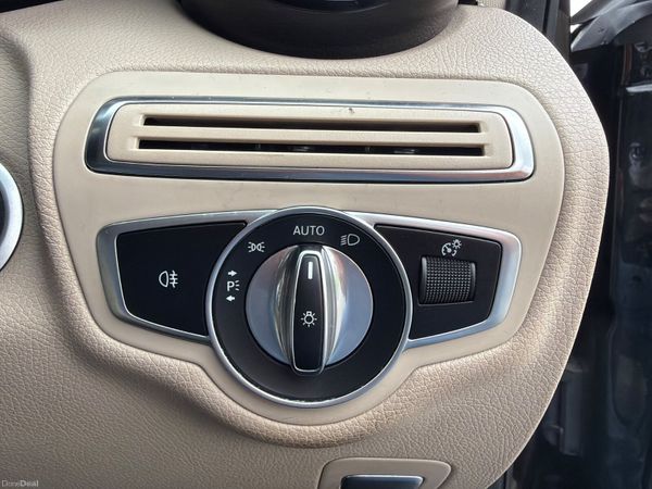 Mercedes-Benz C-Class 2017 Avantgarde 385140212