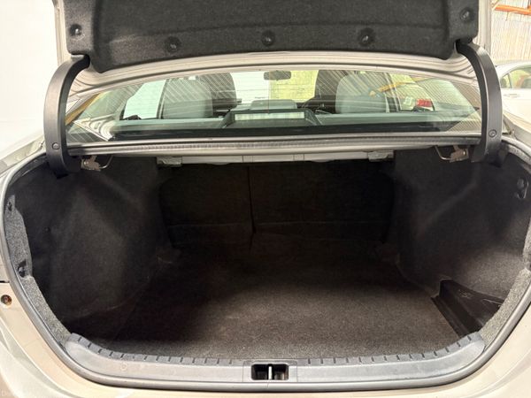 2014 Toyota Corolla Terra 1.3 VVTi Petrol Manual 385144008