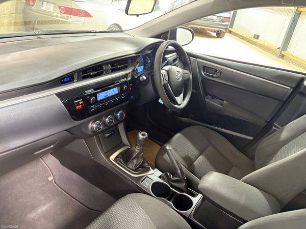 2014 Toyota Corolla Terra 1.3 VVTi Petrol Manual 385144030