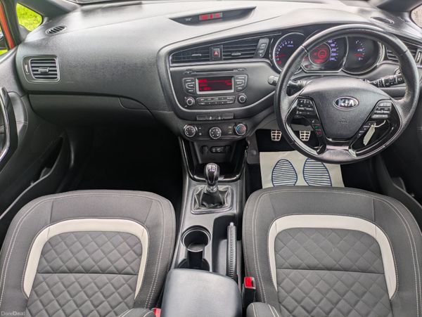 Kia Ceed GT line / Full service history 385160606
