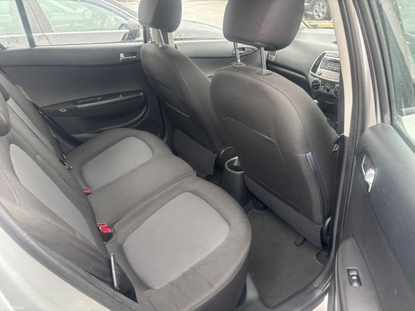 Hyundai i20 2013 LOW KMS IMMACULATE 385195966