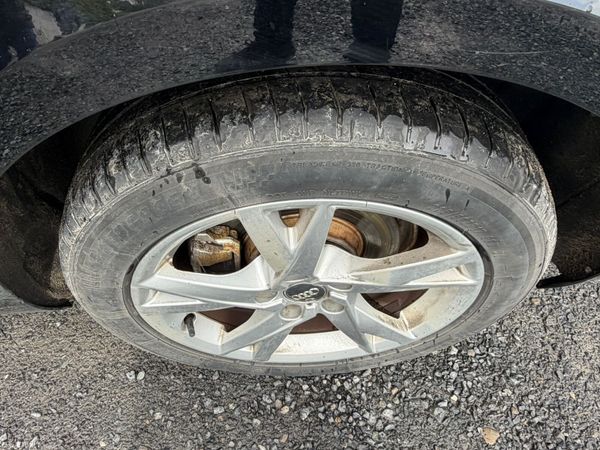 161 Audi A4 TFSI 385196418