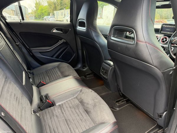 142 Mercedes-Benz A-Class 385196760