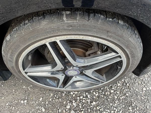 142 Mercedes-Benz A-Class 385196774