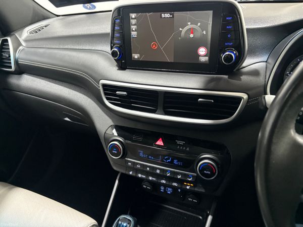 19 Hyundai Tucson Premium 1.6 CRDi 115Bhp 385101266