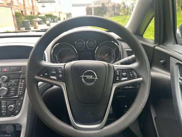 Opel Astra 2015 (NCT 05/27 TAX 08/26) 385102816