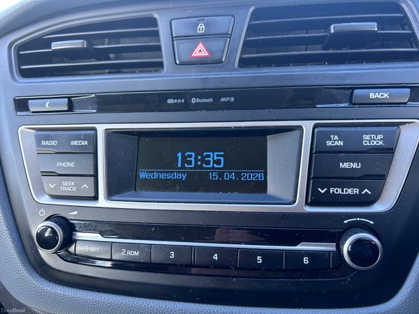 2018 HYUNDAI i20 1.2 PETROL DELUXE 385102962