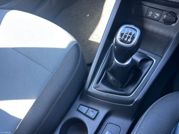 2018 HYUNDAI i20 1.2 PETROL DELUXE 385102970